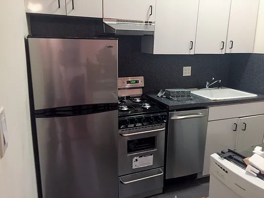Rented by Francine Realty | media 27