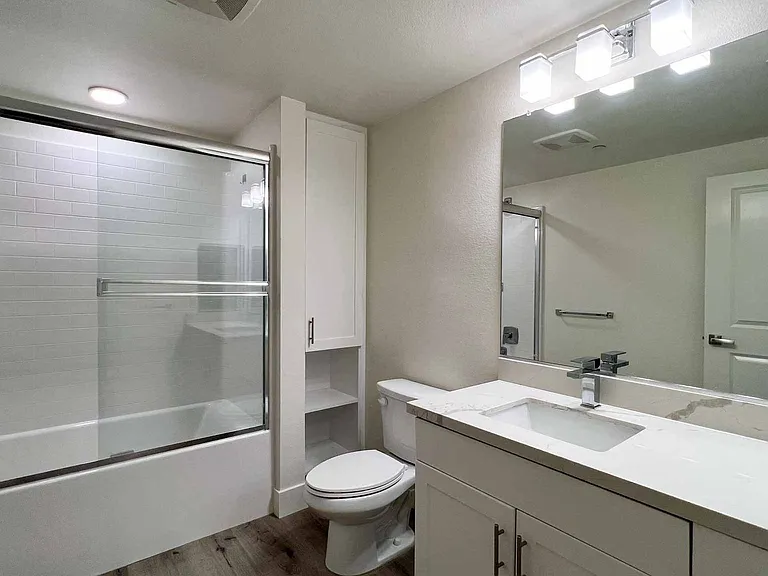 Ridgeway Apartments — Photo 21