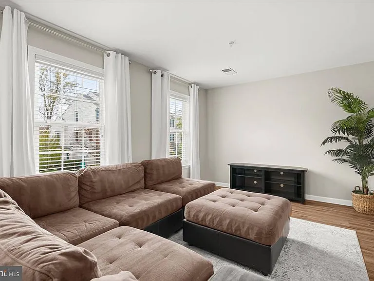 11214 Wortham Crest Cir — Photo 14