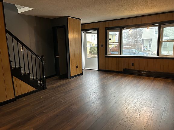 Family / Living Room