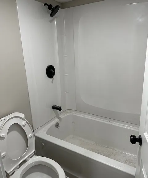 544 S Donovan St #B — Photo 16