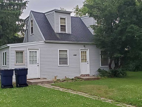 3rd image of 1620-1632 Center Ave