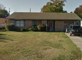 2621 Oleander Ln, Groves, TX 77619