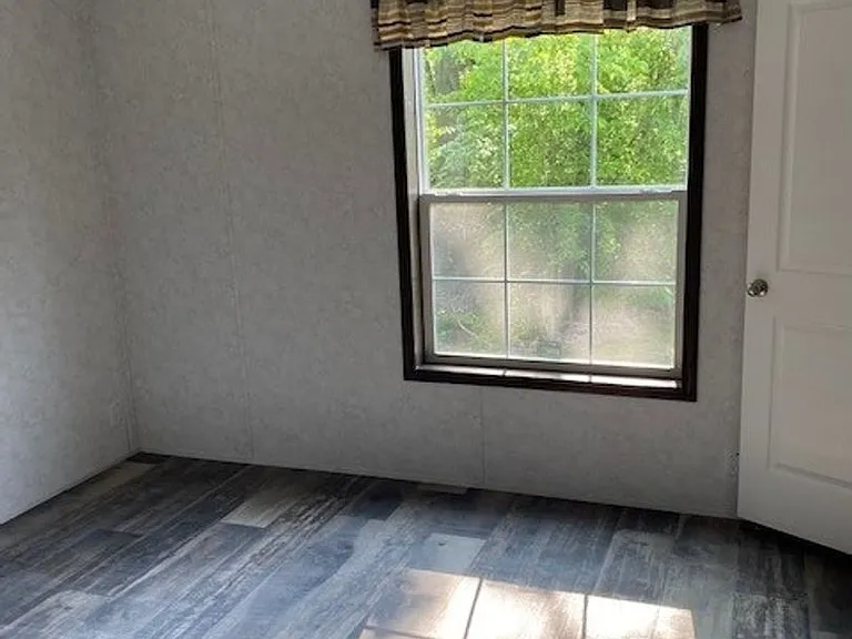 551 Lauschtown Rd #7 — Photo 13