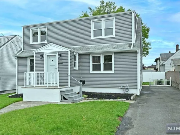 152 Dewey St, Garfield, NJ 07026