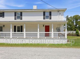 101 E Woodall St #D, Four Oaks, NC 27524