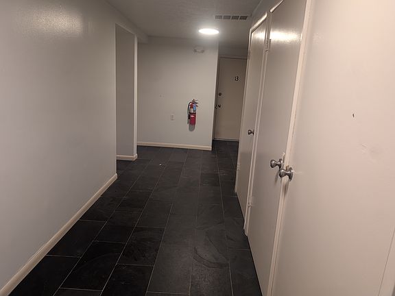 5th image of 400 N West St APT 2