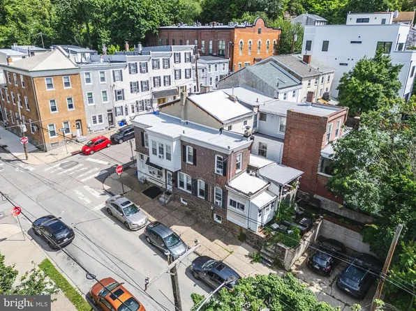 157 Cotton St, Philadelphia, PA 19127