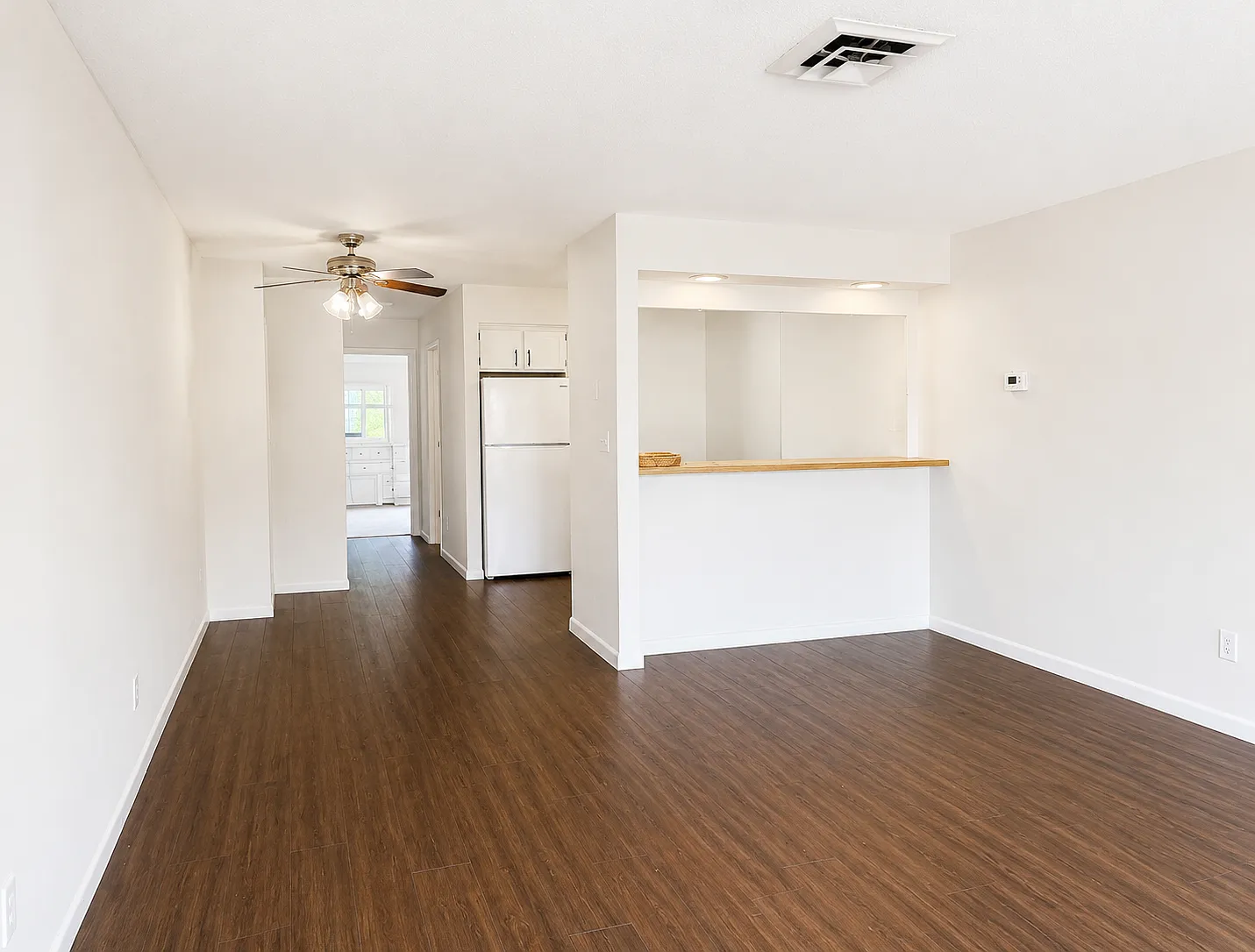 1 bed, 700 sqft, $900 — Photo 3