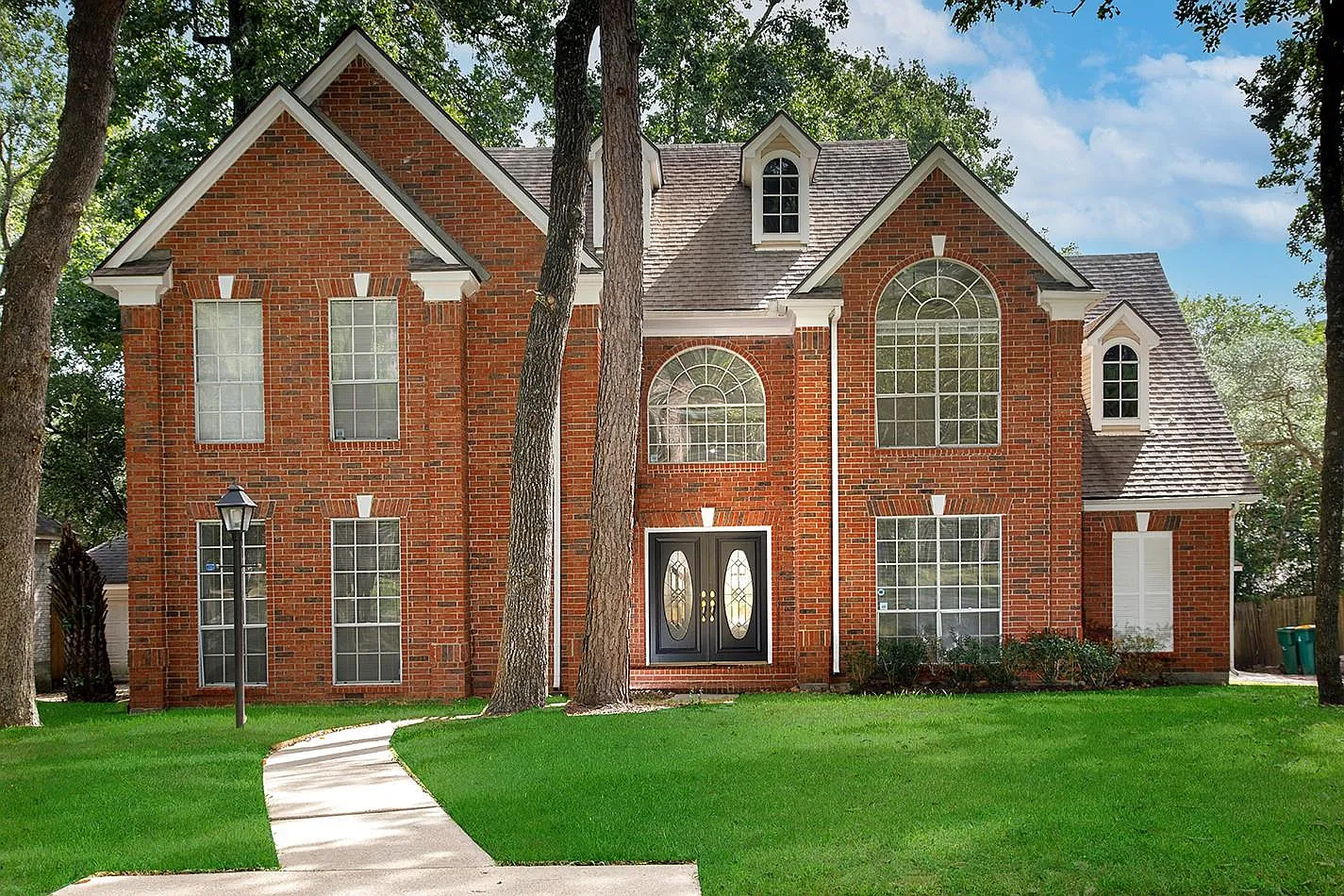 4 bed, 3.0 bath, 3098 sqft, $3,300 — Photo 1