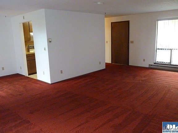 4th image of 901 Eckard Pl #903