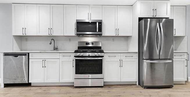 2nd image of 34 Woodbine St #1G