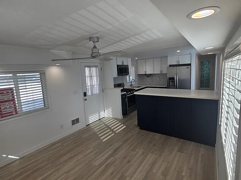 531 Pier Ave #48 — Photo 7