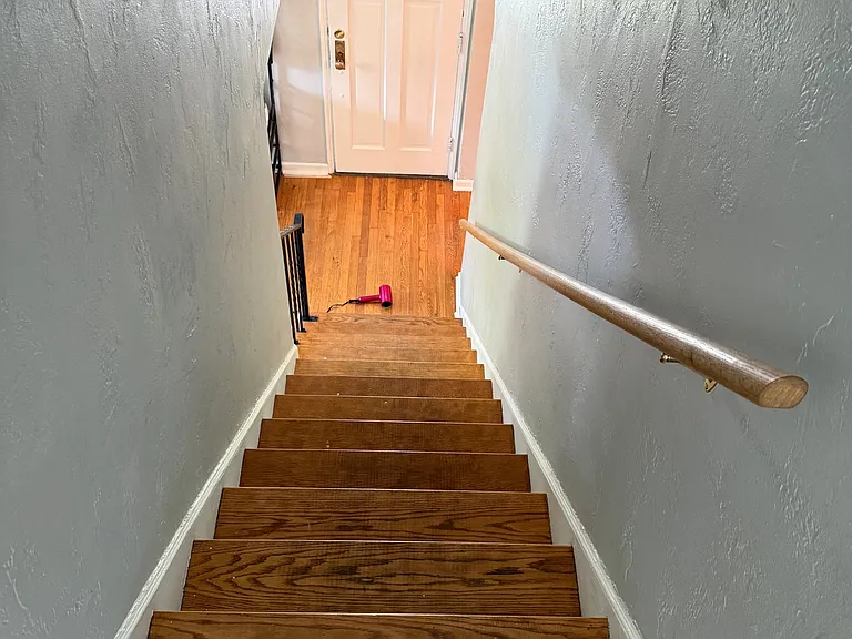 11831 Joan Dr — Photo 26