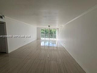 4th image of 1670 NE 191st St APT 302-3
