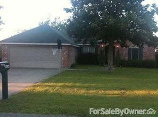 124 Briar Green Dr, Youngsville, LA 70592