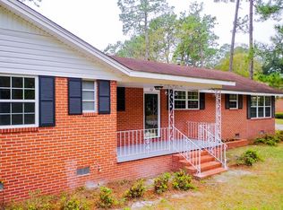 712 Magnolia Dr, Waycross, GA 31501