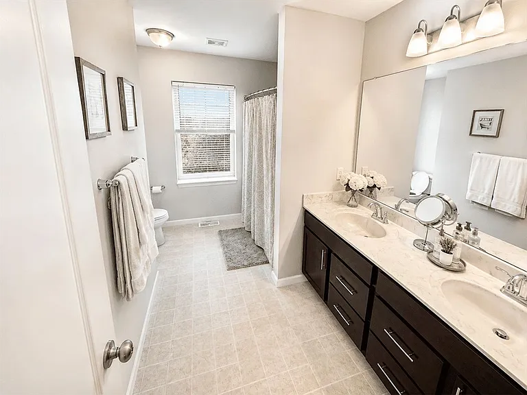 1100 Sarah Freeman Dr — Photo 19