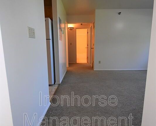 4th image of 813 W Villard St #68
