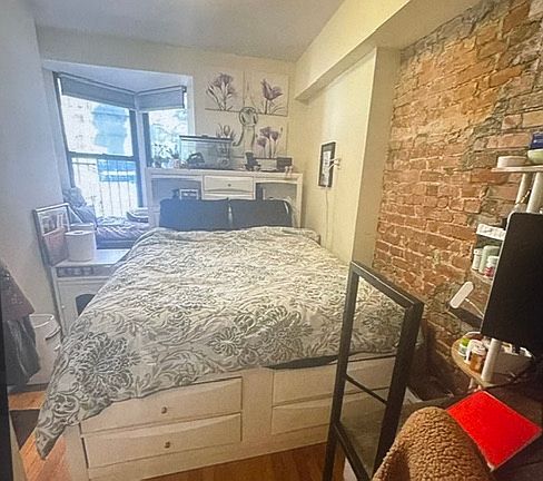 4th image of 522 9th Ave #4