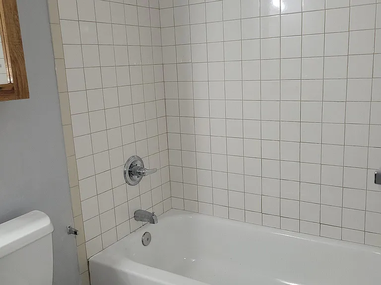 1669 Hamer St #1 — Photo 21