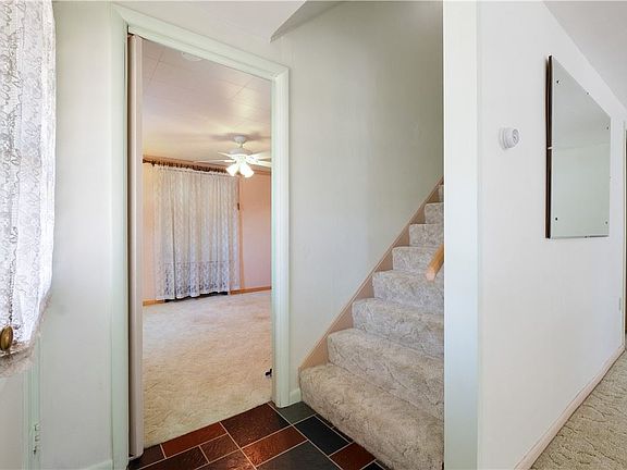 3rd image of 600 Independence Dr