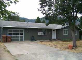 319 Taylor St, Myrtle Creek, OR 97457