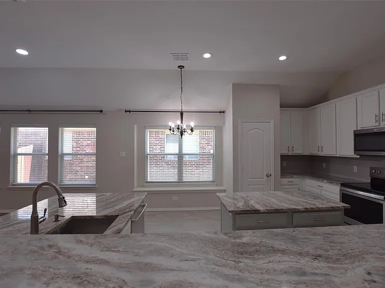 2757 Cascade Cove Dr — Photo 10