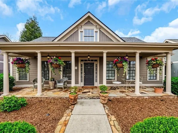 246 Somerset Cir, Woodstock, GA 30189