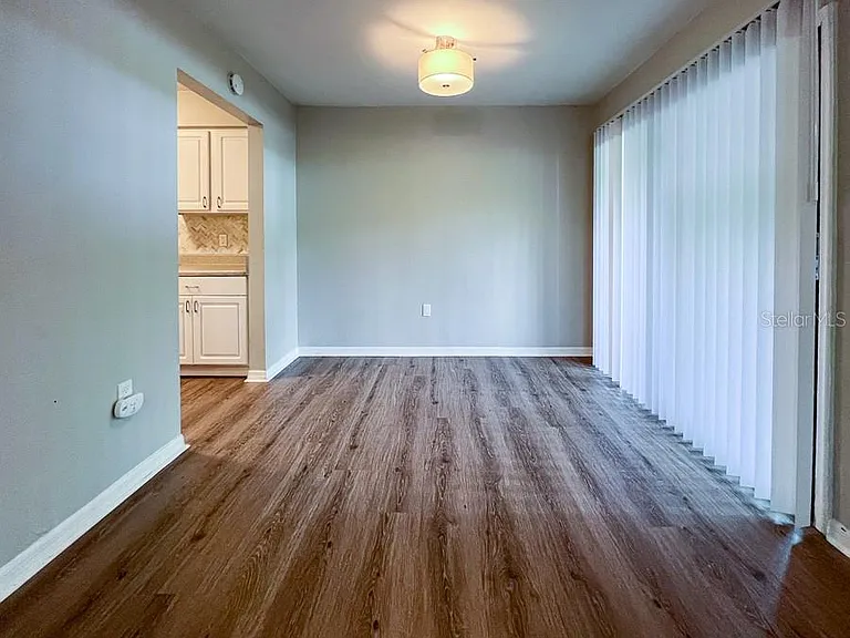 7420 SW 42nd Pl #D — Photo 3
