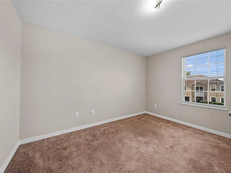 14308 NW 161st Ave — Photo 47