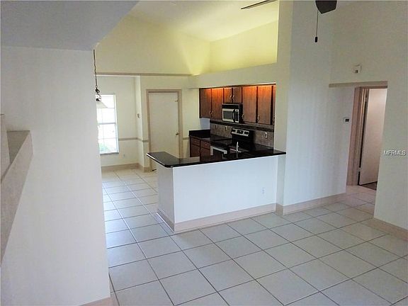 4th image of 3109 Saratoga Dr