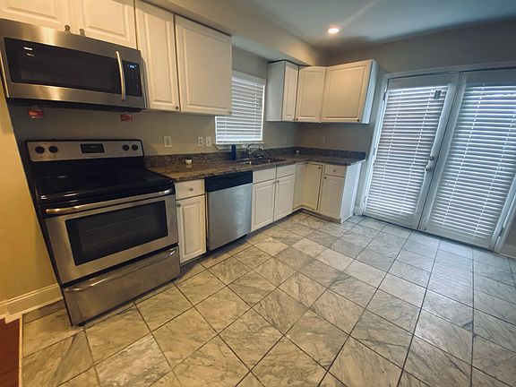3rd image of 992 Farrington Pl SE #12910325