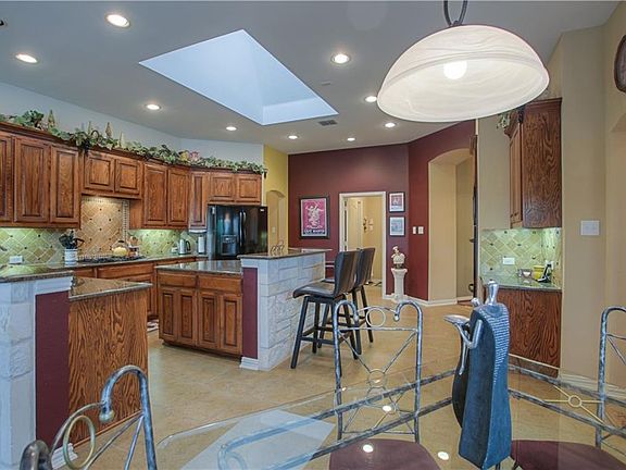 4th image of 300 Parke Lake Dr