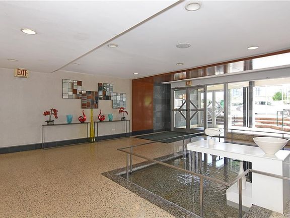 4th image of 3363 Sedgwick Ave