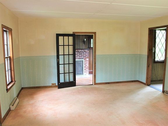 3rd image of 5 Vaughan St