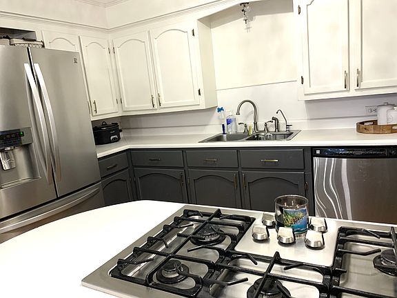 3rd image of 705 Hilda St