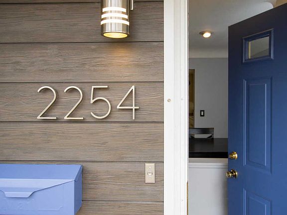 3rd image of 2254 Audobon Dr SE