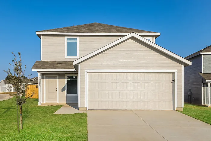 4 bed, 2.0 bath, 1867 sqft, $1,795 — Photo 1