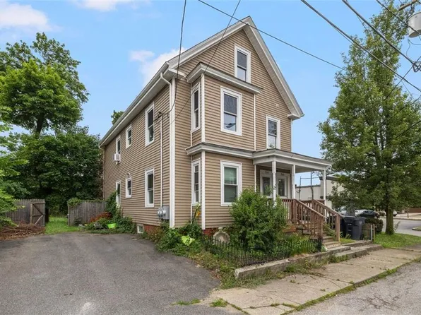 268 Washington St, Warwick, RI 02888