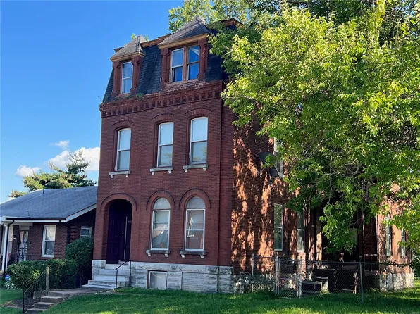 1048 Sells Ave, Saint Louis, MO 63147