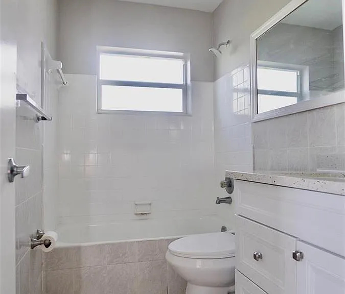 5908 NW 81st Ave — Photo 29