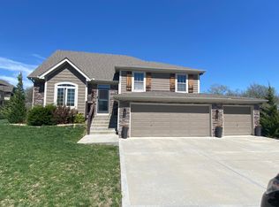 5621 N Overland Dr, Kansas City, MO 64151