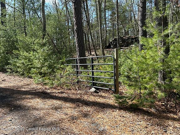 2nd image of 701 Lapla Road