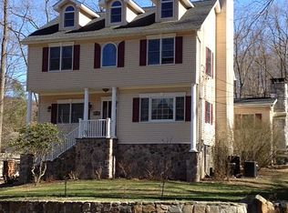 131 Upland Dr, Garrison, NY 10524