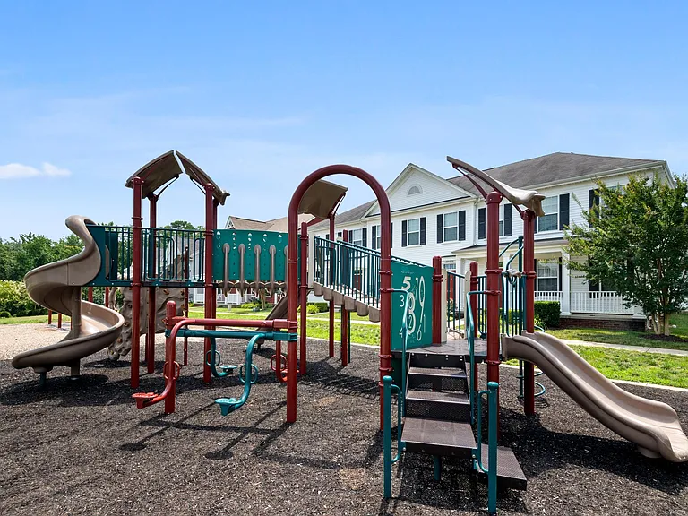 Lovell Cove - Liberty Military Housing — Photo 9