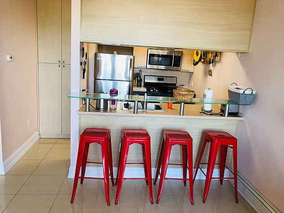 4th image of 2736 Ocean Ave APT 6A