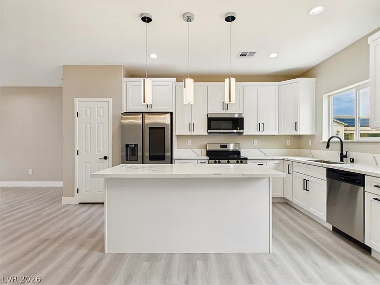 1740 S Jerome Ln — Photo 10