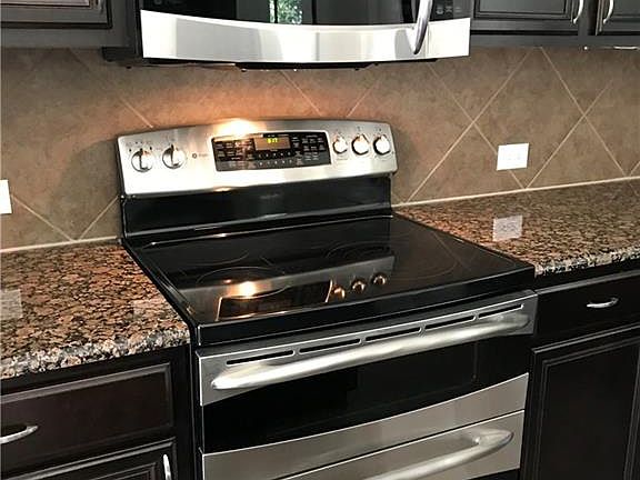 5th image of 941 Heritage Springs Trl