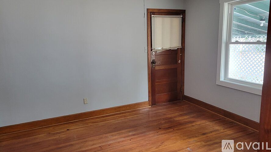 2nd image of 7487 W Main St
